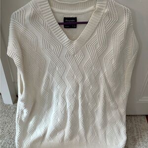 Abercrombie & Fitch Cream V-Neck Sweater
